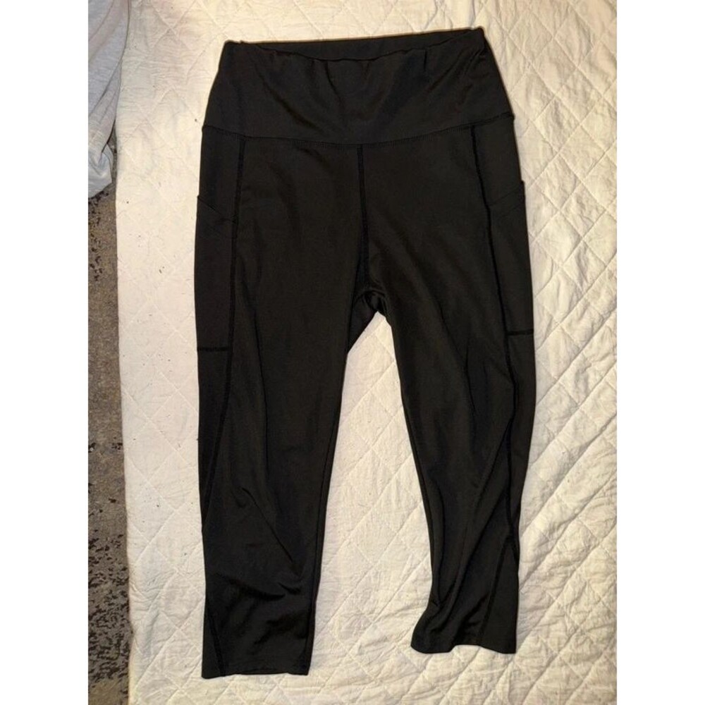 Women’s black leggings
